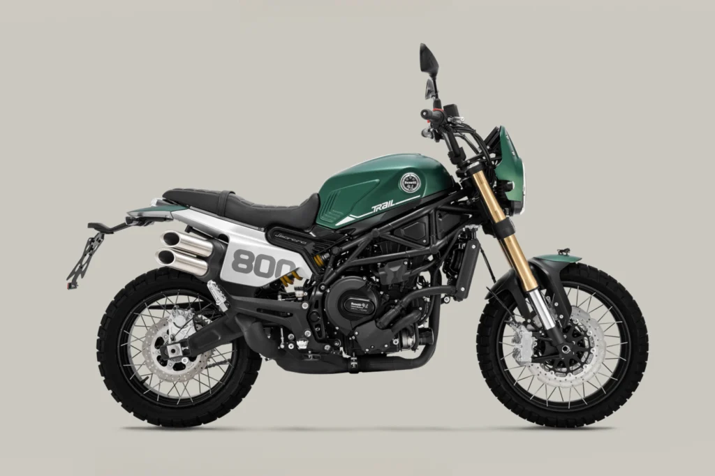 Benelli Leoncino 800