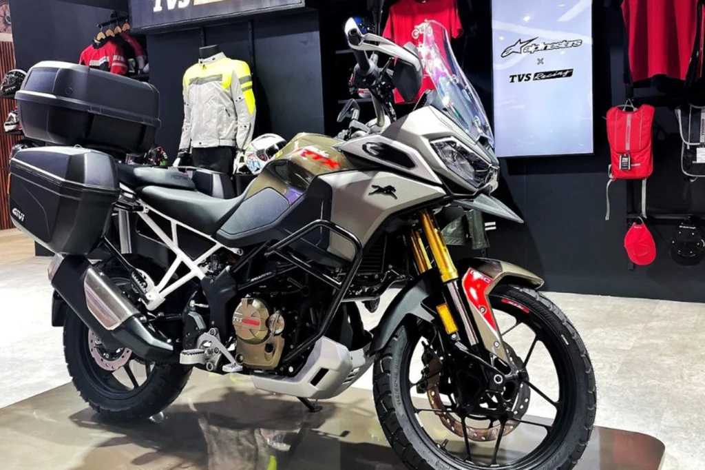 TVS Apache RTX 300
