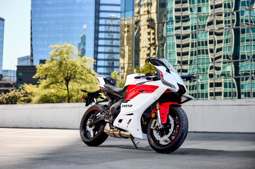 Yamaha YZF-R9 Confirmed Globally — The Middleweight Superbike Everyone ...