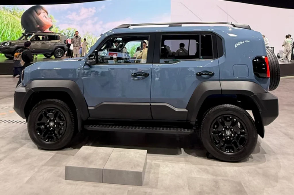Toyota New Land Cruiser FJ