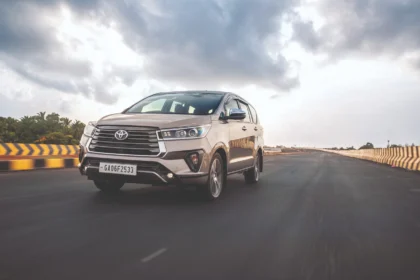 toyota innova crysta